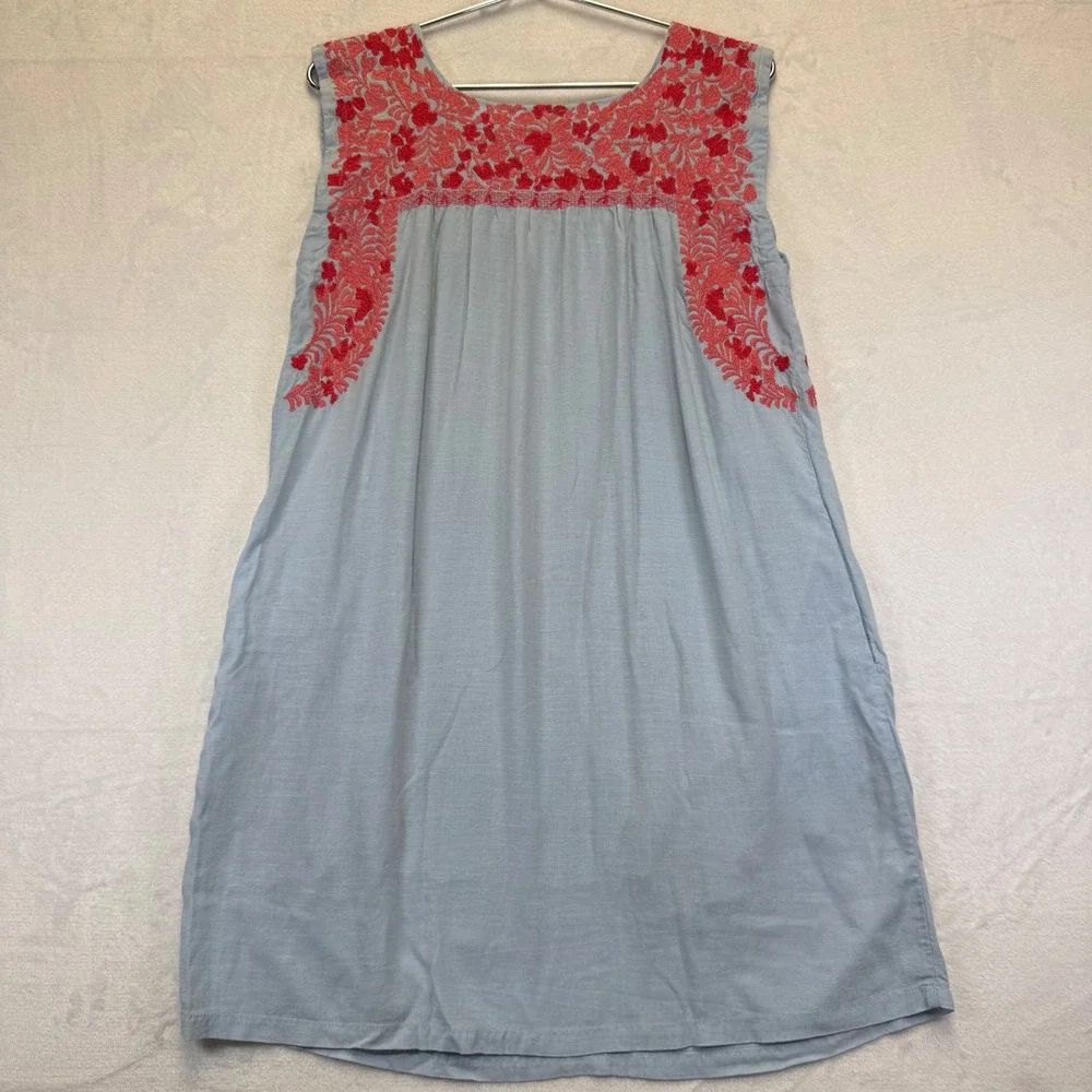 j.marie XS Light‎ Blue Red Floral Embroidered Sleeveless Shift Dress Pocket
